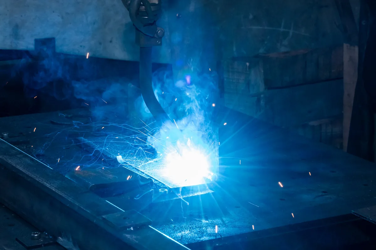 Welding and metal fabrication at Qi Qiang factory